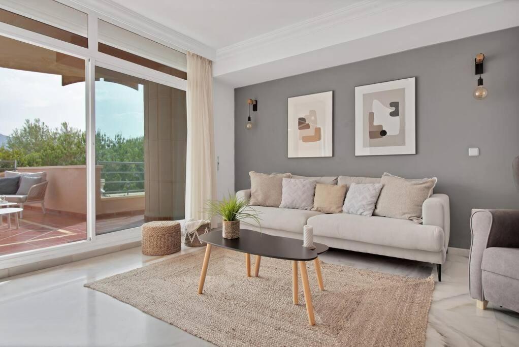 Ubicacion Y Vistas Panoramicas En Nueva Andalucia - Magna 108 Apartamento